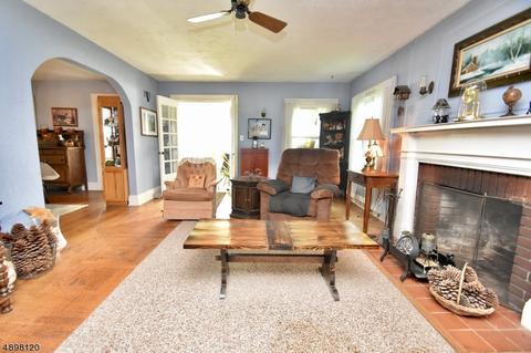 3 Spring Ln, Stanhope, NJ 07874 photo 5