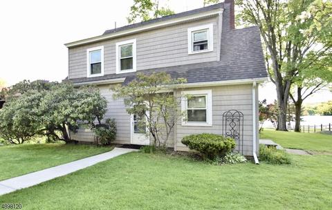 3 Spring Ln, Stanhope, NJ 07874 photo 2