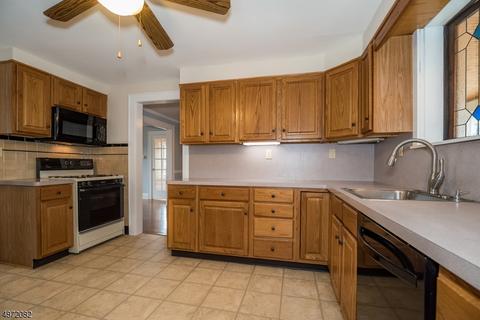 25 E Young St, Somerville, NJ 08876 photo 6