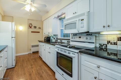 199 W Oak St, Bernards, NJ 07920 photo 6