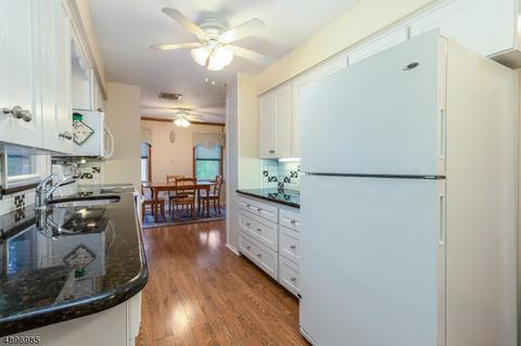 199 W Oak St, Bernards, NJ 07920 photo 8
