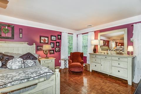 18 Cherrywood Dr, Wayne, NJ 07470 photo 12