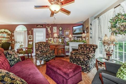 18 Cherrywood Dr, Wayne, NJ 07470 photo 9