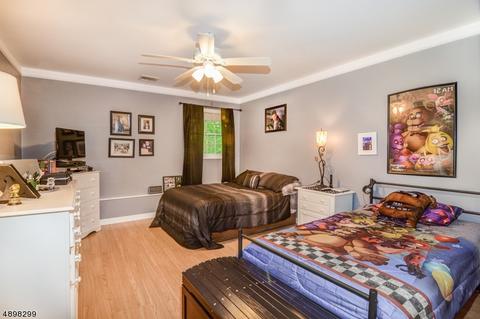 18 Cherrywood Dr, Wayne, NJ 07470 photo 14