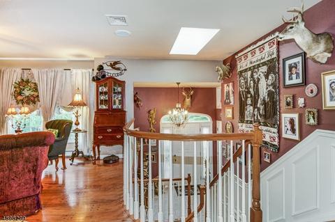 18 Cherrywood Dr, Wayne, NJ 07470 photo 7