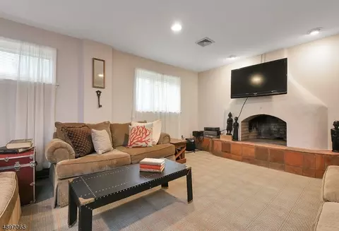 5 Crestview Ct, Montclair, NJ 07042 photo 19