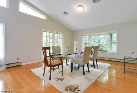 5 Crestview Ct, Montclair, NJ 07042 photo 6