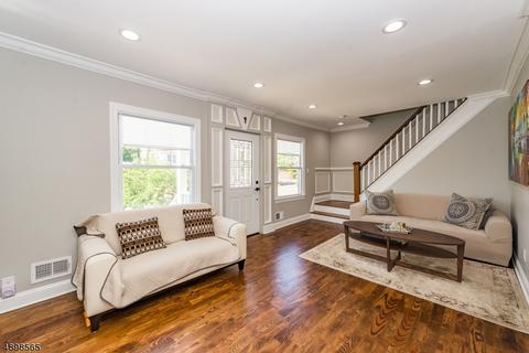 38 Cedar St, Nutley, NJ 07110 photo 3