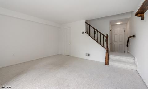 8 Oriole Dr, Hackettstown, NJ 07840 photo 11