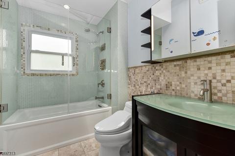 137 Laurel Dr, Springfield, NJ 07081 photo 14