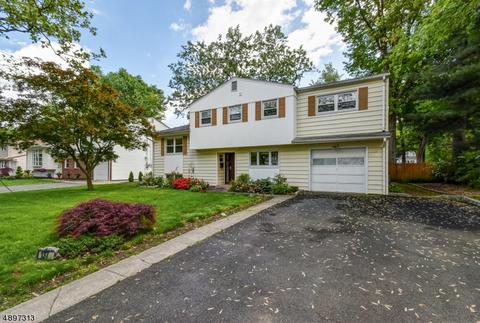 137 Laurel Dr, Springfield, NJ 07081 photo 2