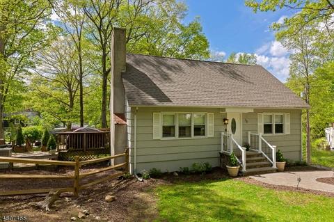 32 E Shawnee Trl, Wharton, NJ 07885 photo 2