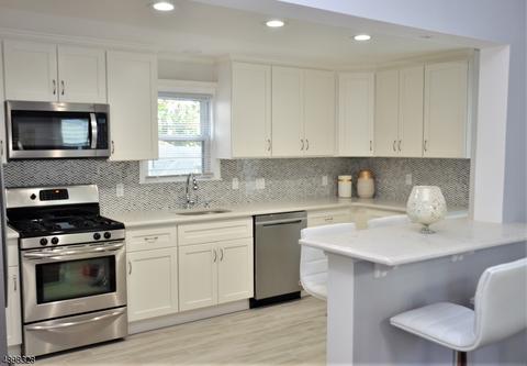 418 Devon St, Kearny, NJ 07032 photo 7
