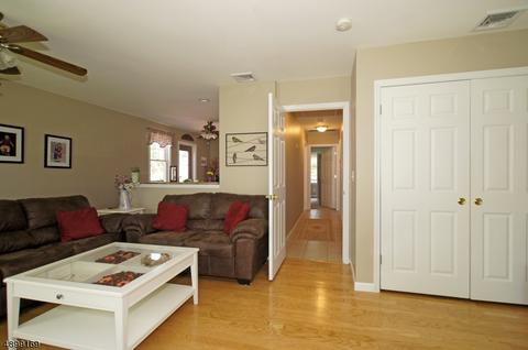 26 Garfield Rd, Wayne, NJ 07470 photo 15