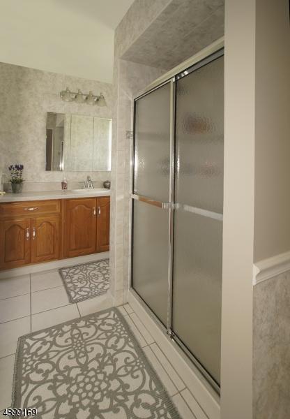 26 Garfield Rd, Wayne, NJ 07470 photo 14