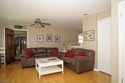 26 Garfield Rd, Wayne, NJ 07470 photo 11