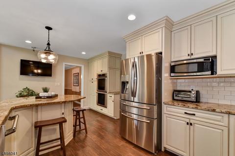 221 Blackburn Rd, Summit, NJ 07901 photo 7
