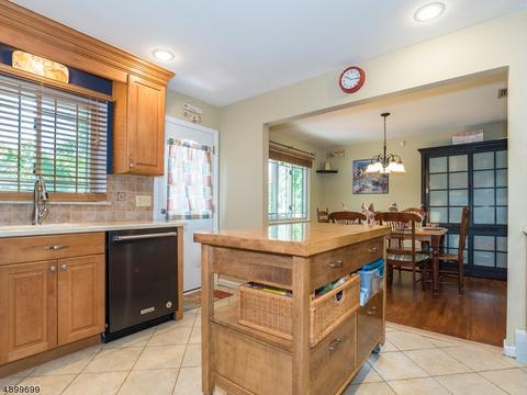 27 North Rd, Wayne, NJ 07470 photo 3