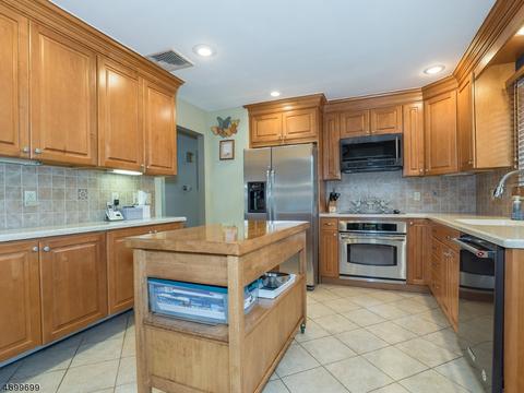 27 North Rd, Wayne, NJ 07470 photo 2