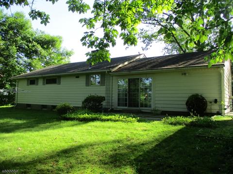 13 Lucas Ln, Wayne, NJ 07470 photo 14
