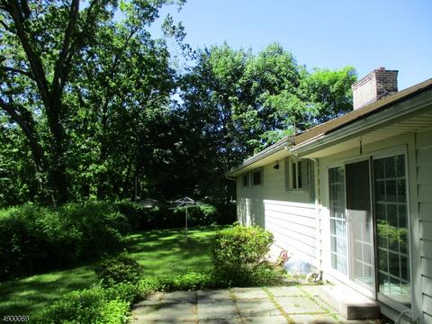 13 Lucas Ln, Wayne, NJ 07470 photo 11