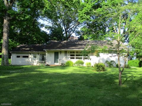 13 Lucas Ln, Wayne, NJ 07470 photo 1