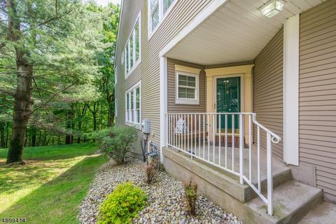147 Warbler Dr, Wayne, NJ 07470 photo 3