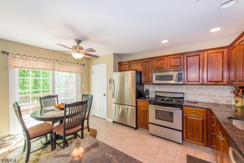 147 Warbler Dr, Wayne, NJ 07470 photo 9