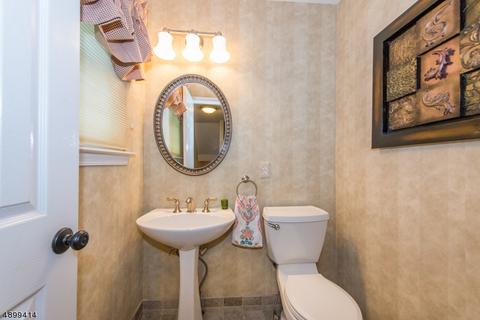 147 Warbler Dr, Wayne, NJ 07470 photo 12