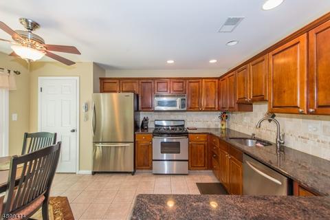 147 Warbler Dr, Wayne, NJ 07470 photo 11