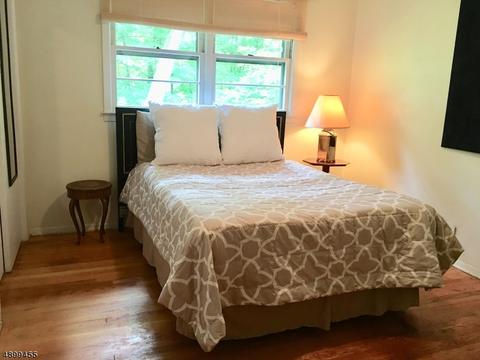 125 Hampton Dr, Berkeley Heights, NJ 07922 photo 12