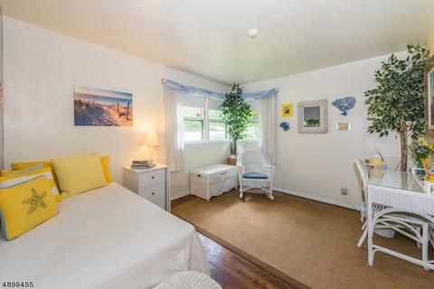 125 Hampton Dr, Berkeley Heights, NJ 07922 photo 13