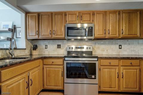 75 Ashley Ct, Bedminster, NJ 07921 photo 7