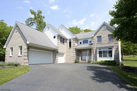 3 Cauley Rd, Wayne, NJ 07470 photo 2