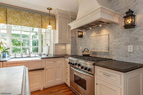 17 Devonshire Ln, Mendham, NJ 07945 photo 7