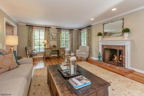 17 Devonshire Ln, Mendham, NJ 07945 photo 4