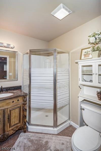 10 Brighton Ter, Wayne, NJ 07470 photo 19