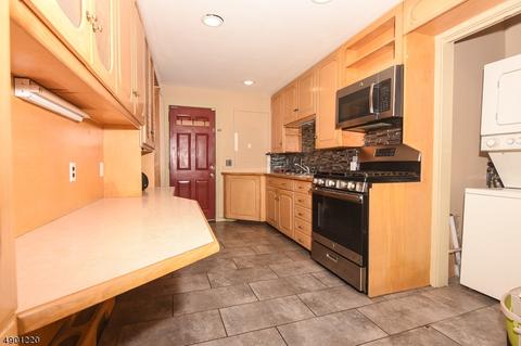 7 Brook St #5, Wanaque Boro, NJ 07420 photo 1