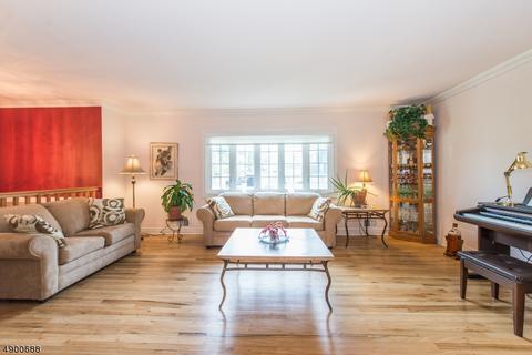 18 Ashlyn Ct, Wayne, NJ 07470 photo 8