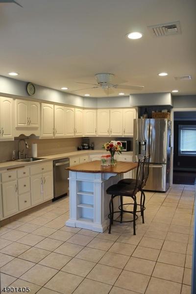 15 Leonard Ter, Wayne, NJ 07470 photo 5