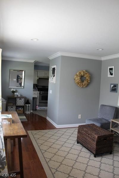 15 Leonard Ter, Wayne, NJ 07470 photo 3
