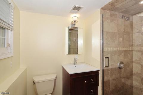 32 Garside Pl, Clark, NJ 07066 photo 20