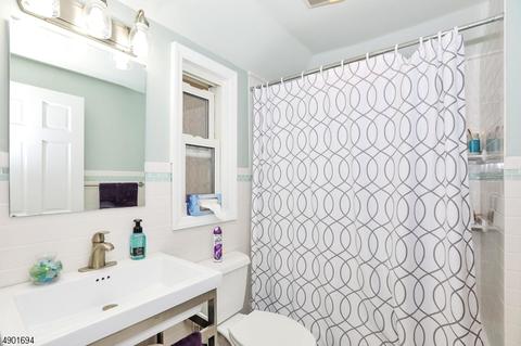 65 Wayne Ave, River Edge, NJ 07661 photo 11