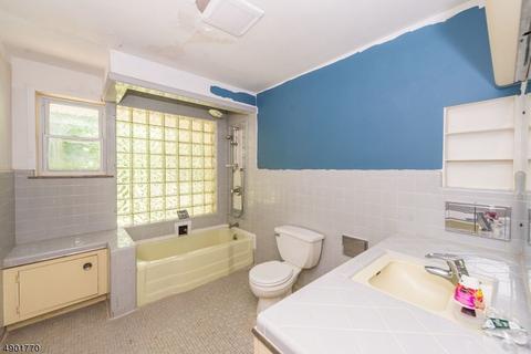 817 Ratzer Rd, Wayne, NJ 07470 photo 20