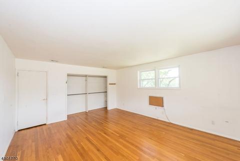 817 Ratzer Rd, Wayne, NJ 07470 photo 17