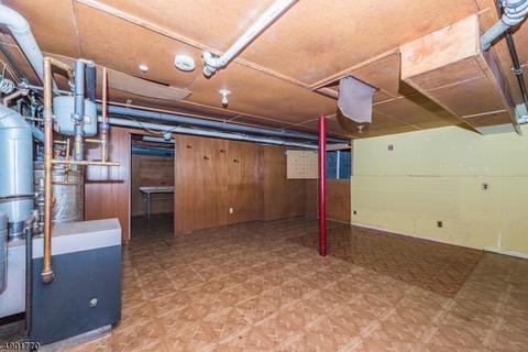 817 Ratzer Rd, Wayne, NJ 07470 photo 13