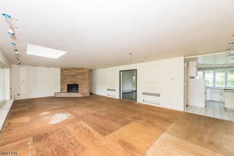 817 Ratzer Rd, Wayne, NJ 07470 photo 5
