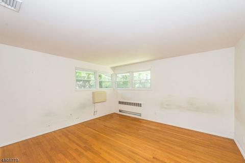 817 Ratzer Rd, Wayne, NJ 07470 photo 19
