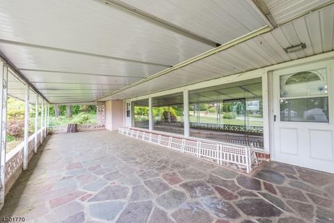 817 Ratzer Rd, Wayne, NJ 07470 photo 4