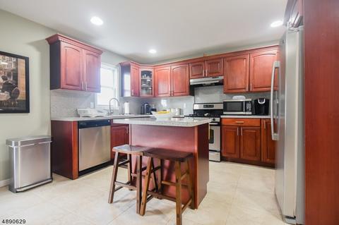 11 Hancox Ave, Nutley, NJ 07110 photo 3
